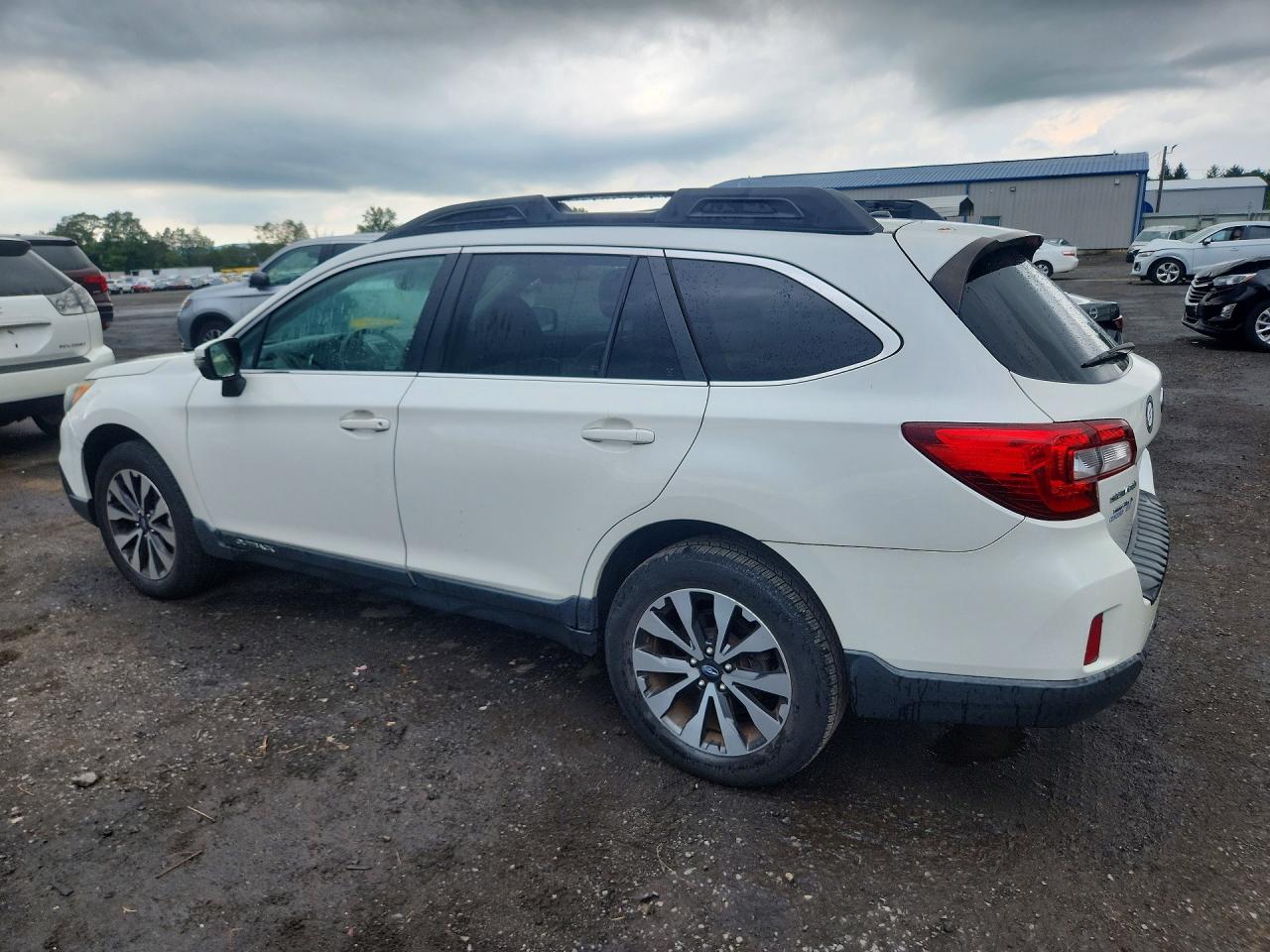 2015 SUBARU OUTBACK 2.5I LIMITED — снимка 2