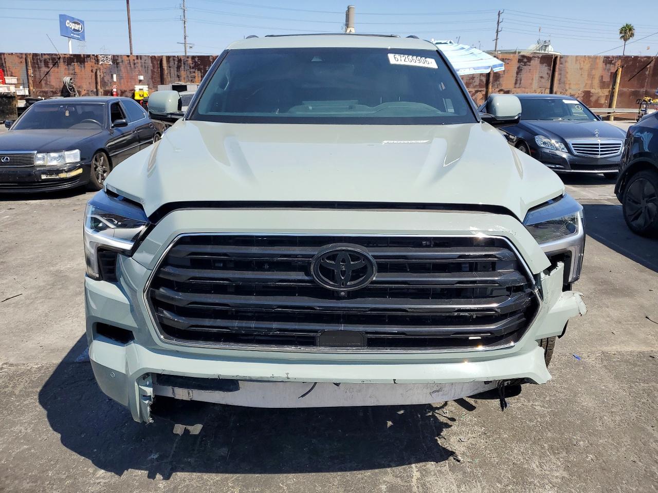 2025 TOYOTA SEQUOIA SR5 — снимка 5