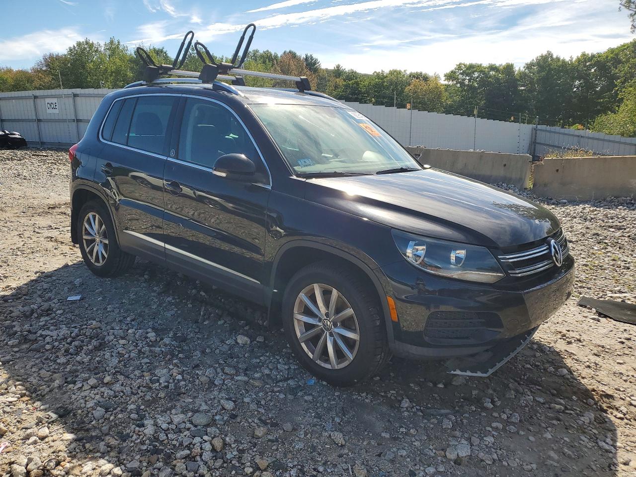 2017 VOLKSWAGEN TIGUAN WOLFSBURG — photo 4