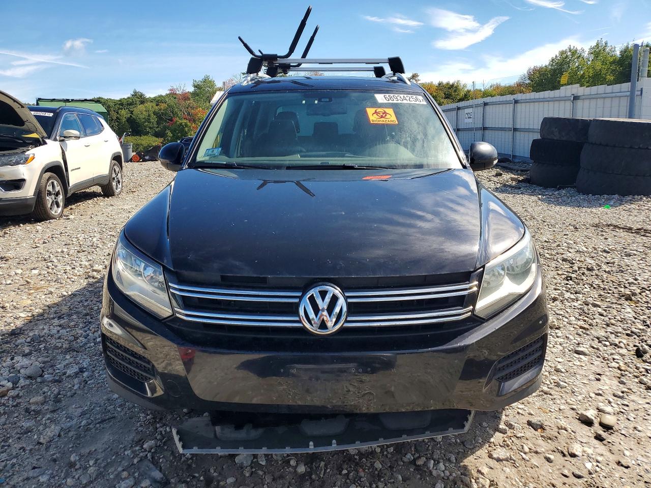 2017 VOLKSWAGEN TIGUAN WOLFSBURG — photo 5