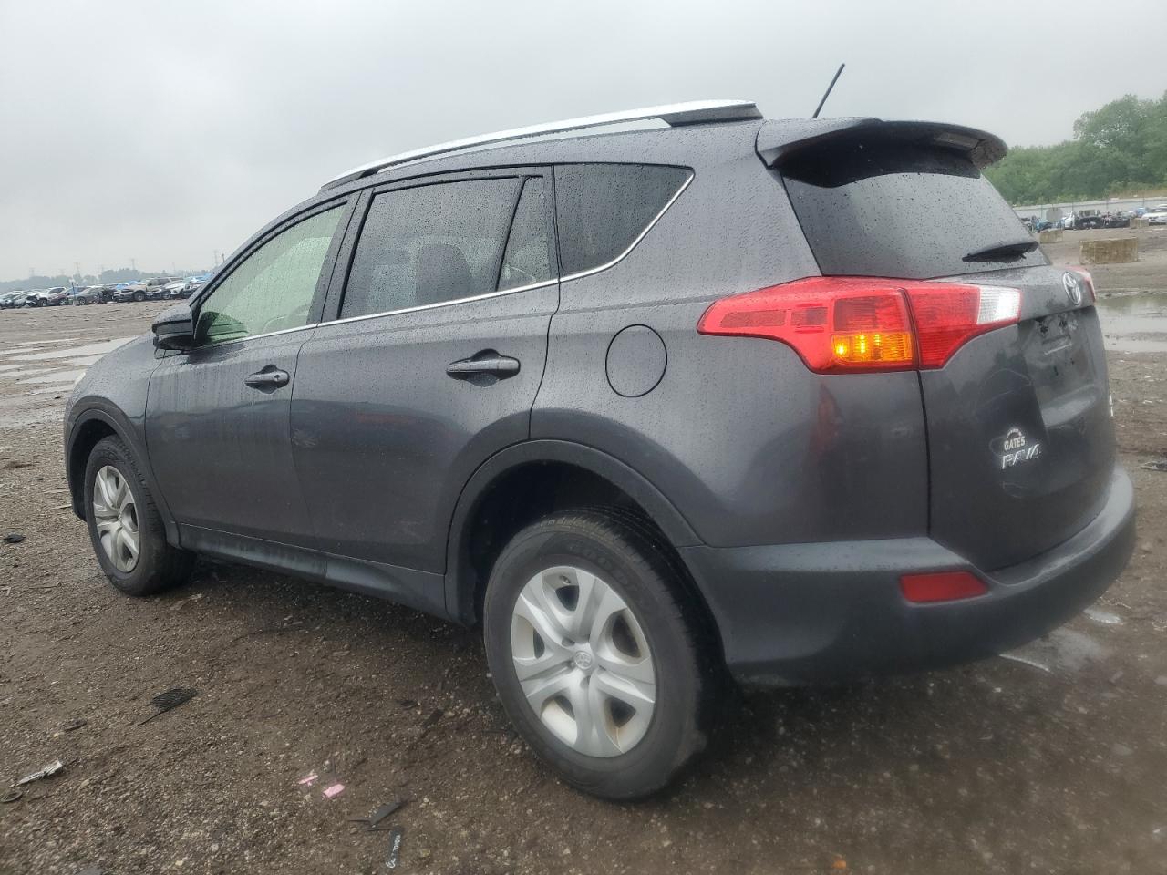 2015 TOYOTA RAV4 LE — снимка 2