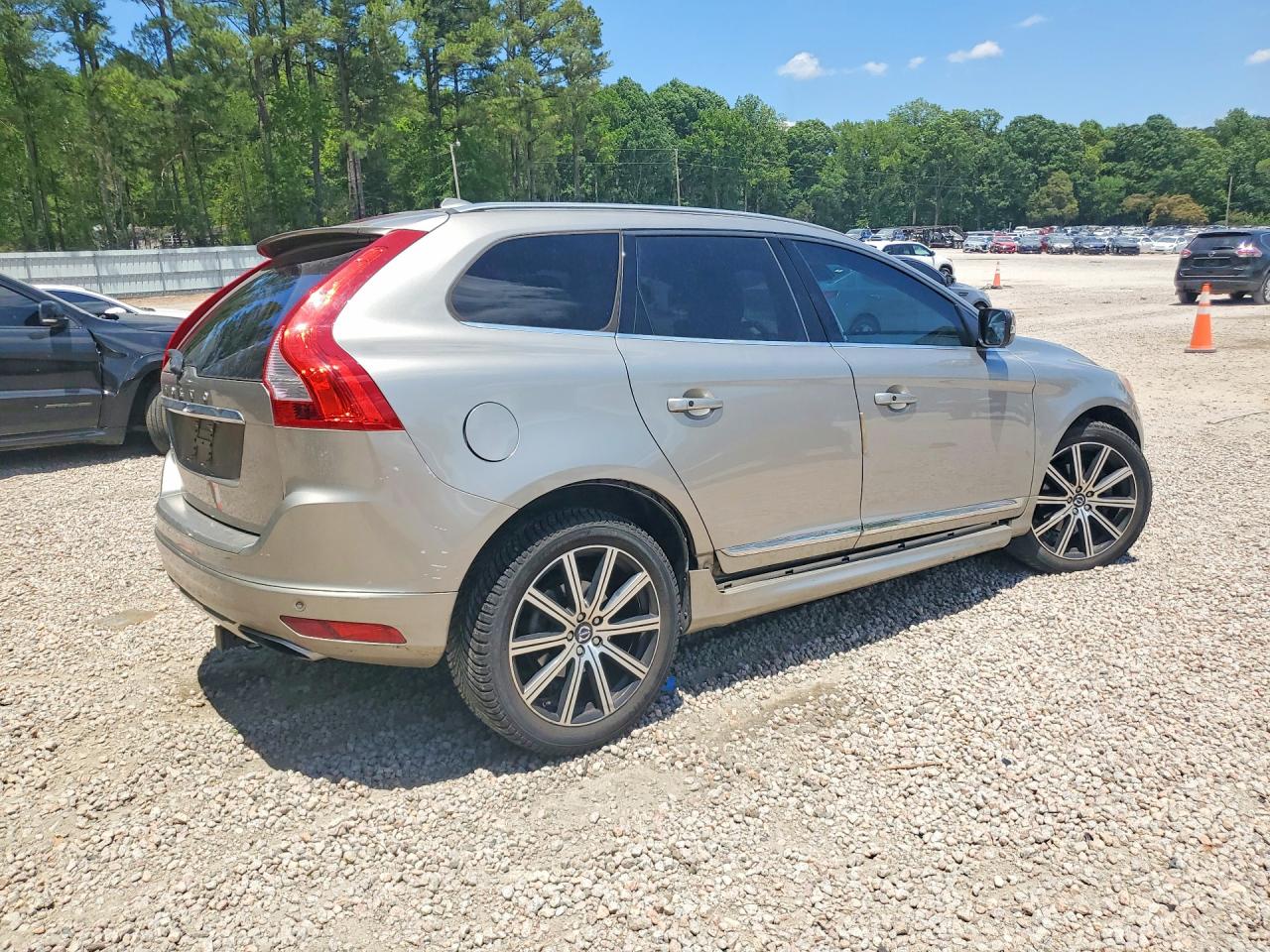 2014 VOLVO XC60 3.2 — снимка 3