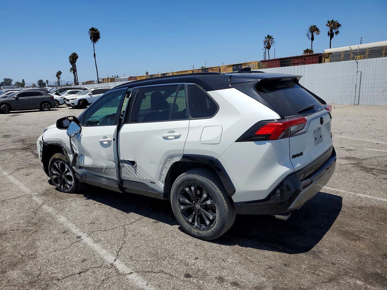 2022 TOYOTA RAV4 XSE — снимка 2