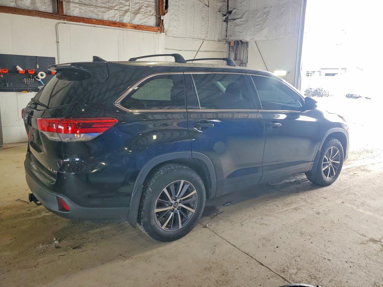 2017 TOYOTA HIGHLANDER XLE — снимка 3