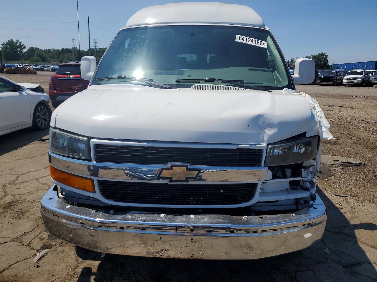 2022 CHEVROLET EXPRESS G2500 — снимка 5