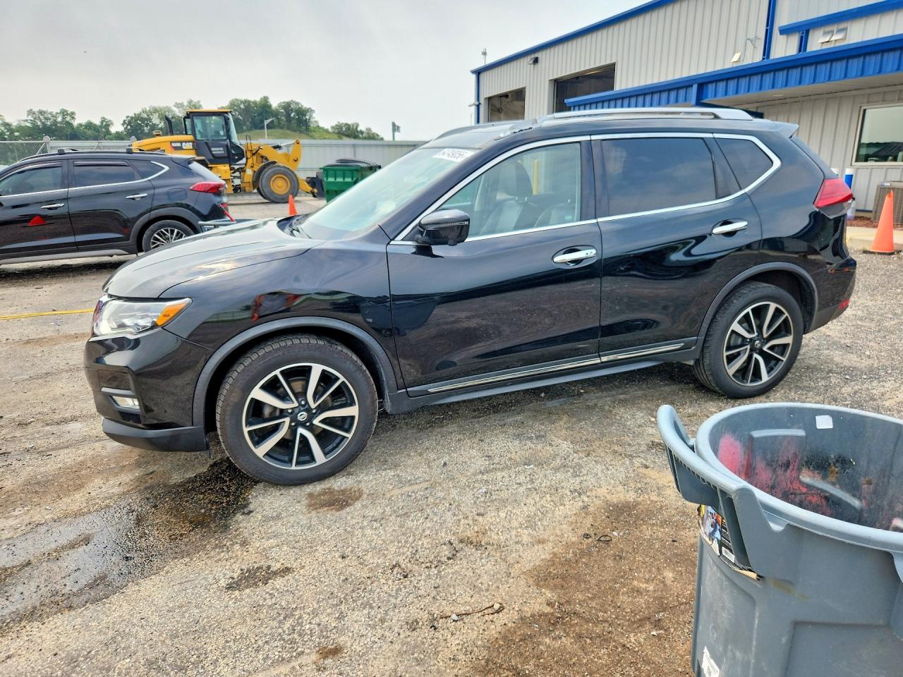 2017 NISSAN ROGUE SL