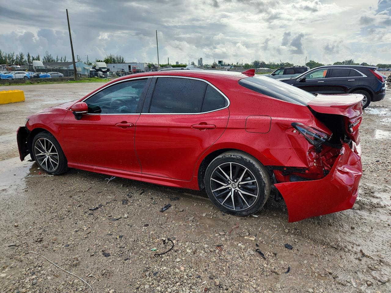 2024 TOYOTA CAMRY SE — снимка 2