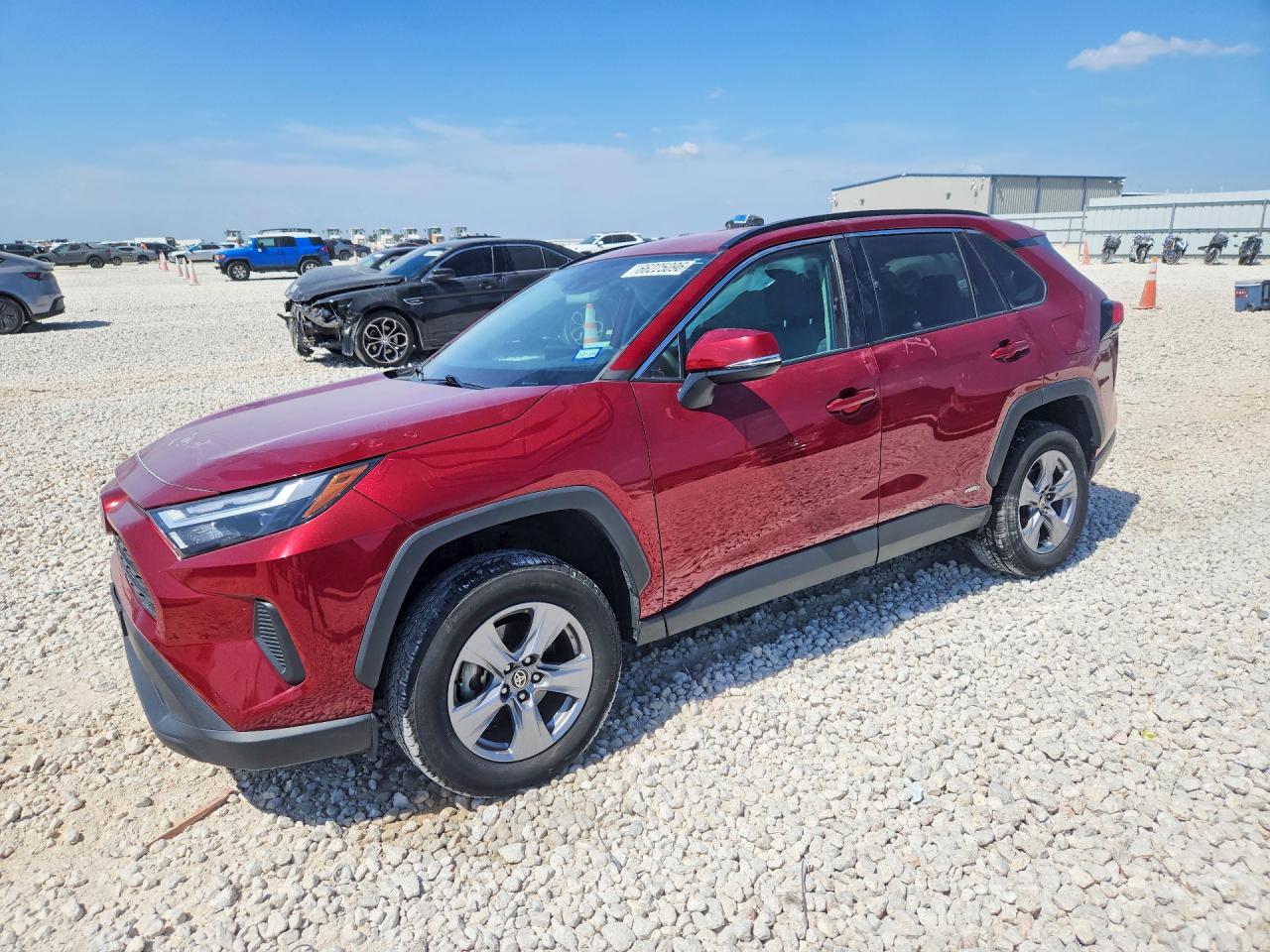 2022 TOYOTA RAV4 XLE