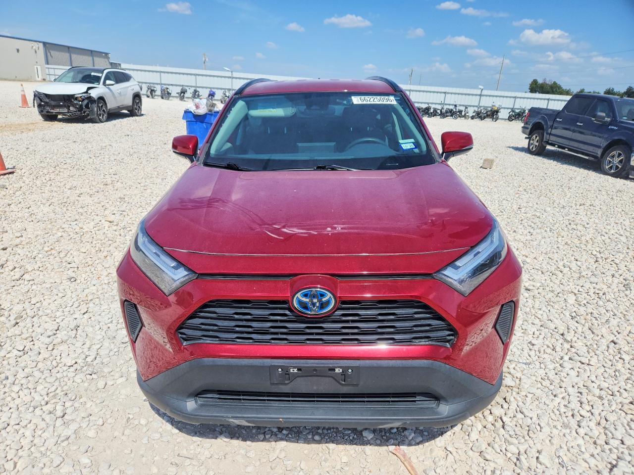 2022 TOYOTA RAV4 XLE — снимка 5