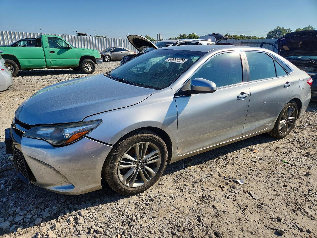 2017 TOYOTA CAMRY SE