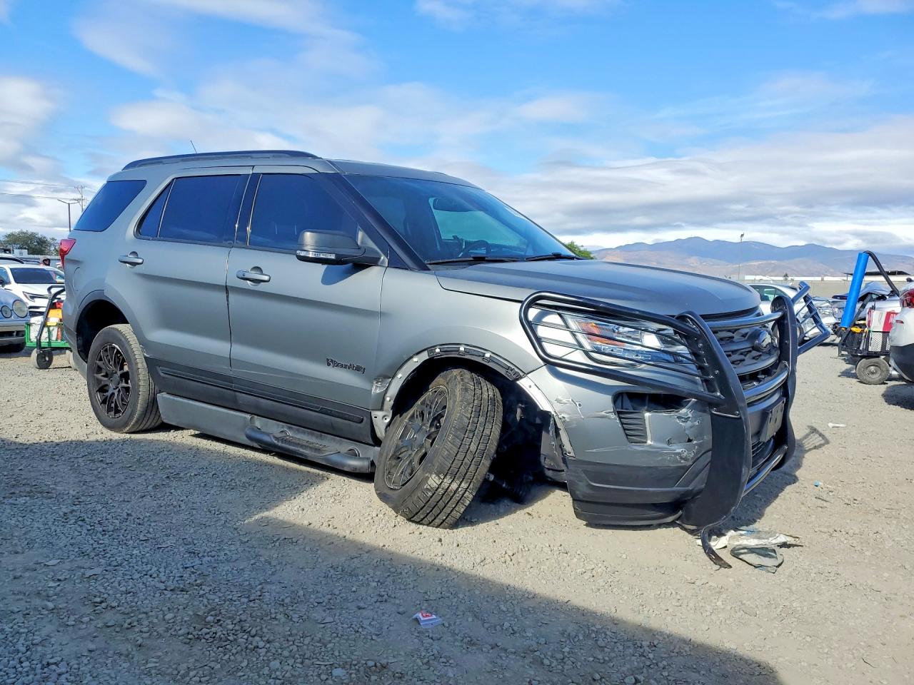 2019 FORD EXPLORER XLT — снимка 4