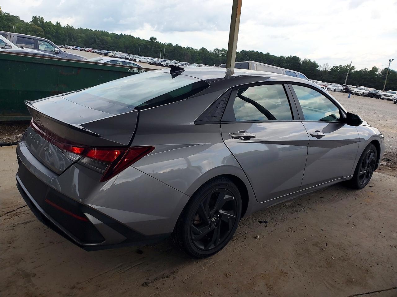 2026 HYUNDAI ELANTRA SEL SPORT — снимка 3