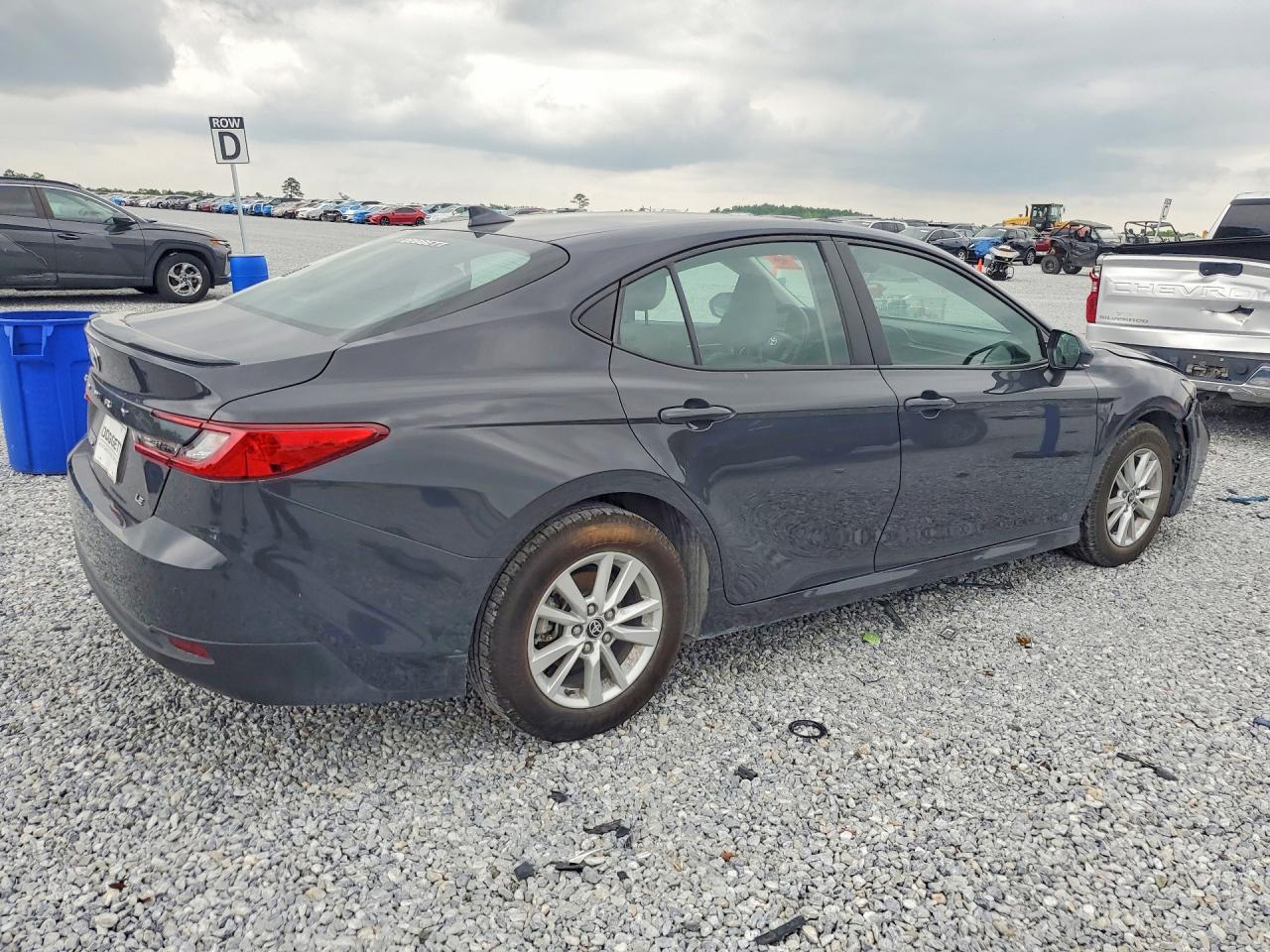 2025 TOYOTA CAMRY LE — снимка 3
