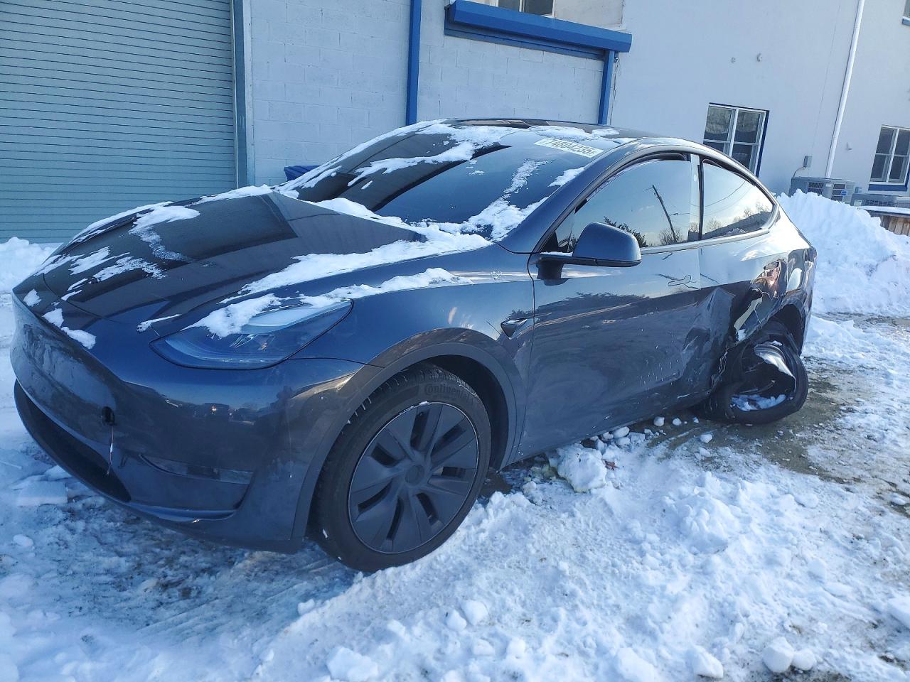 2025 TESLA MODEL Y