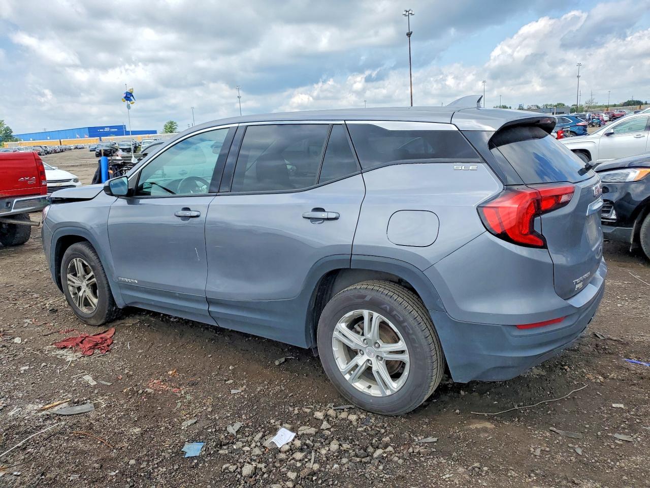 2020 GMC TERRAIN SLE — снимка 2