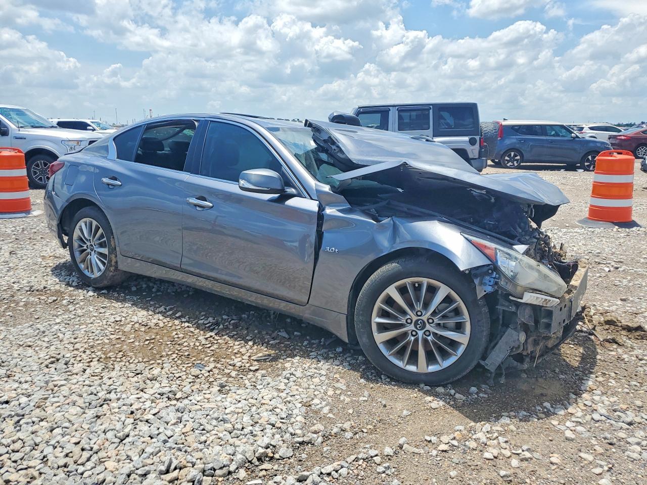 2019 INFINITI Q50 3.0T LUXE — снимка 4