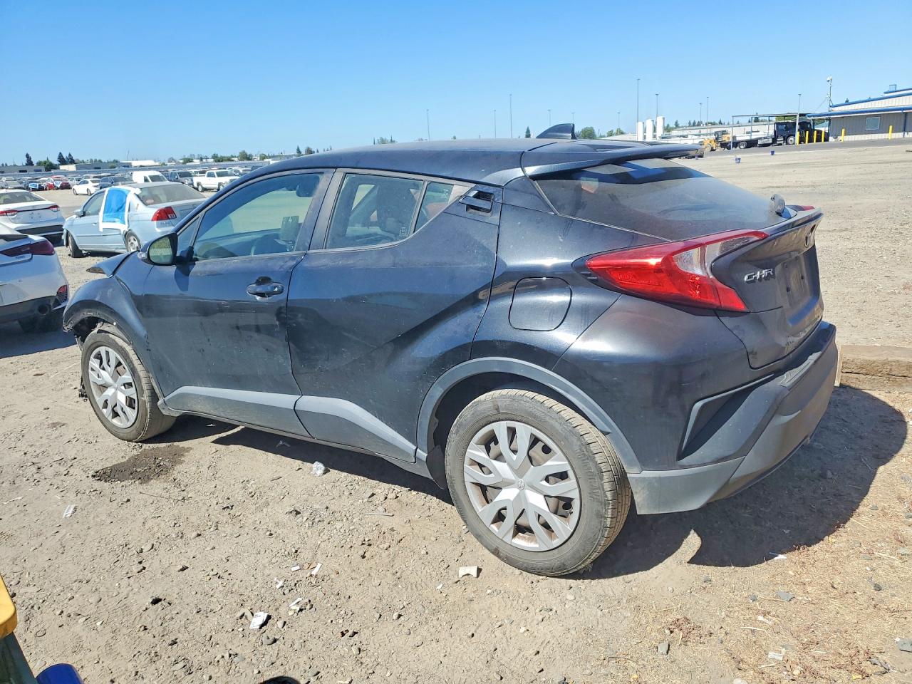 2019 TOYOTA C-HR LE — снимка 2
