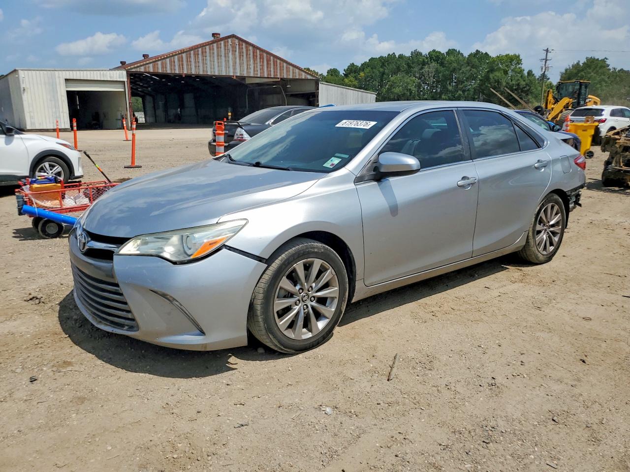 2015 TOYOTA CAMRY XLE