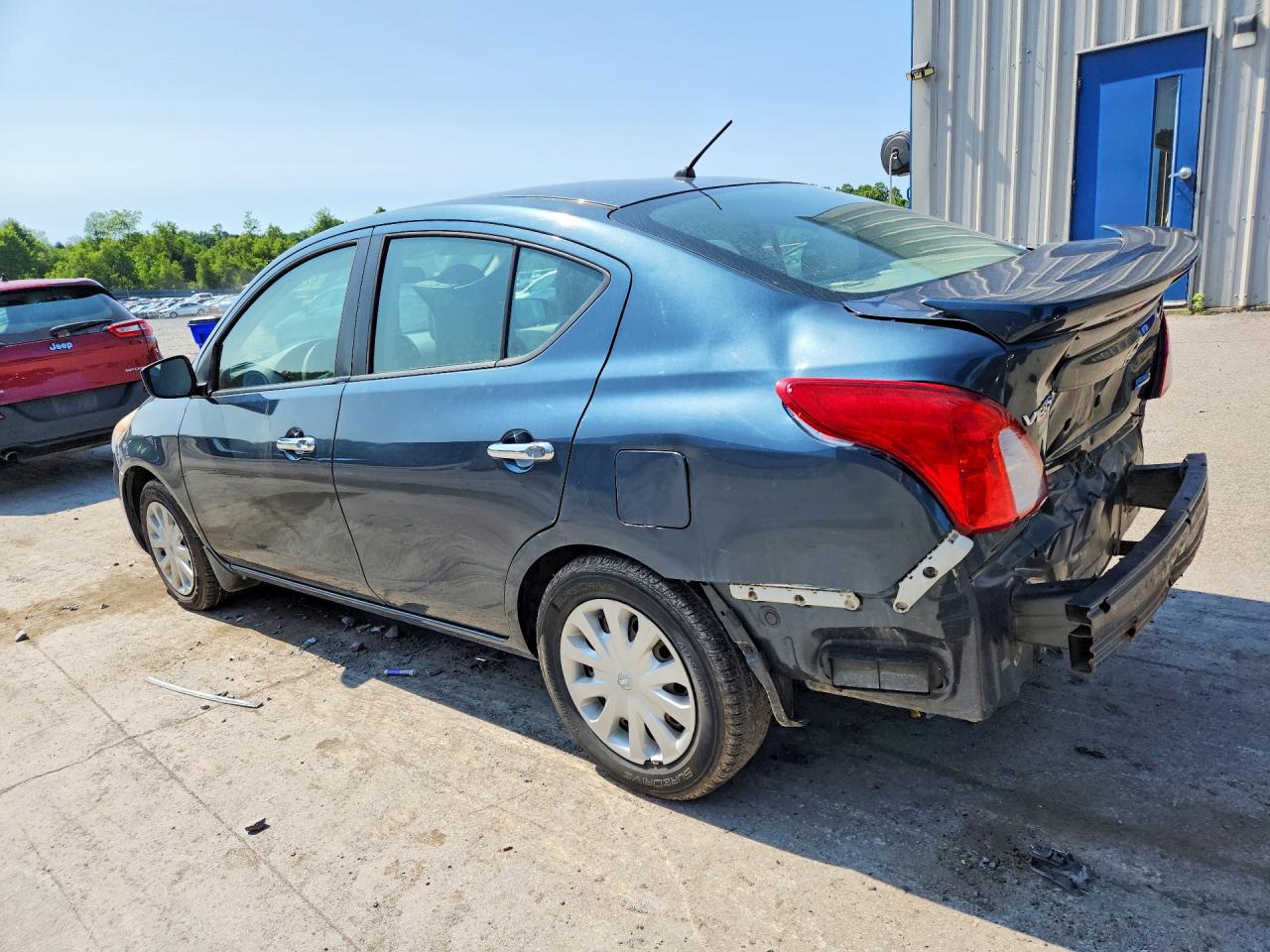 2016 NISSAN VERSA 1.6 SV — снимка 2