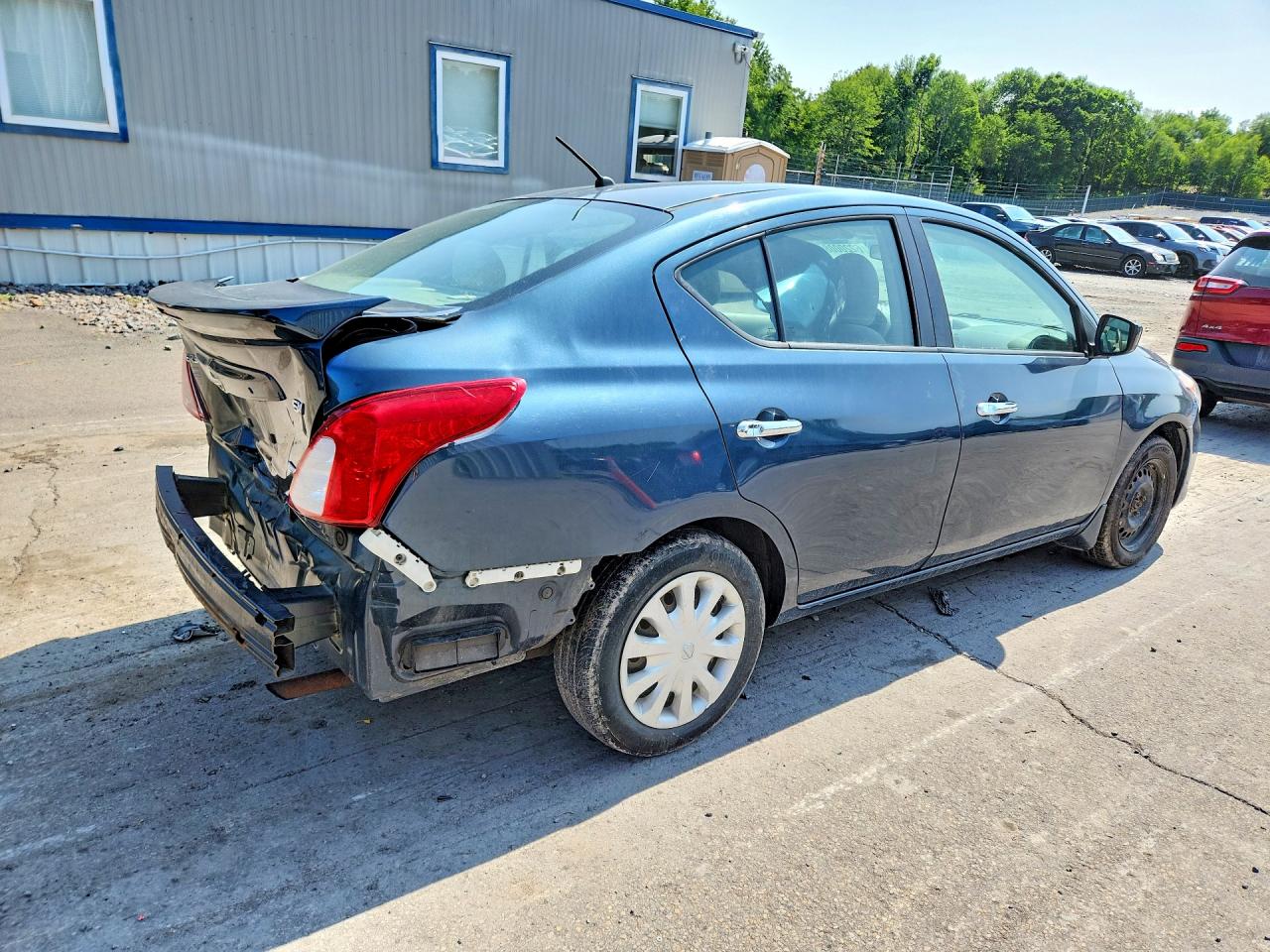 2016 NISSAN VERSA 1.6 SV — снимка 3