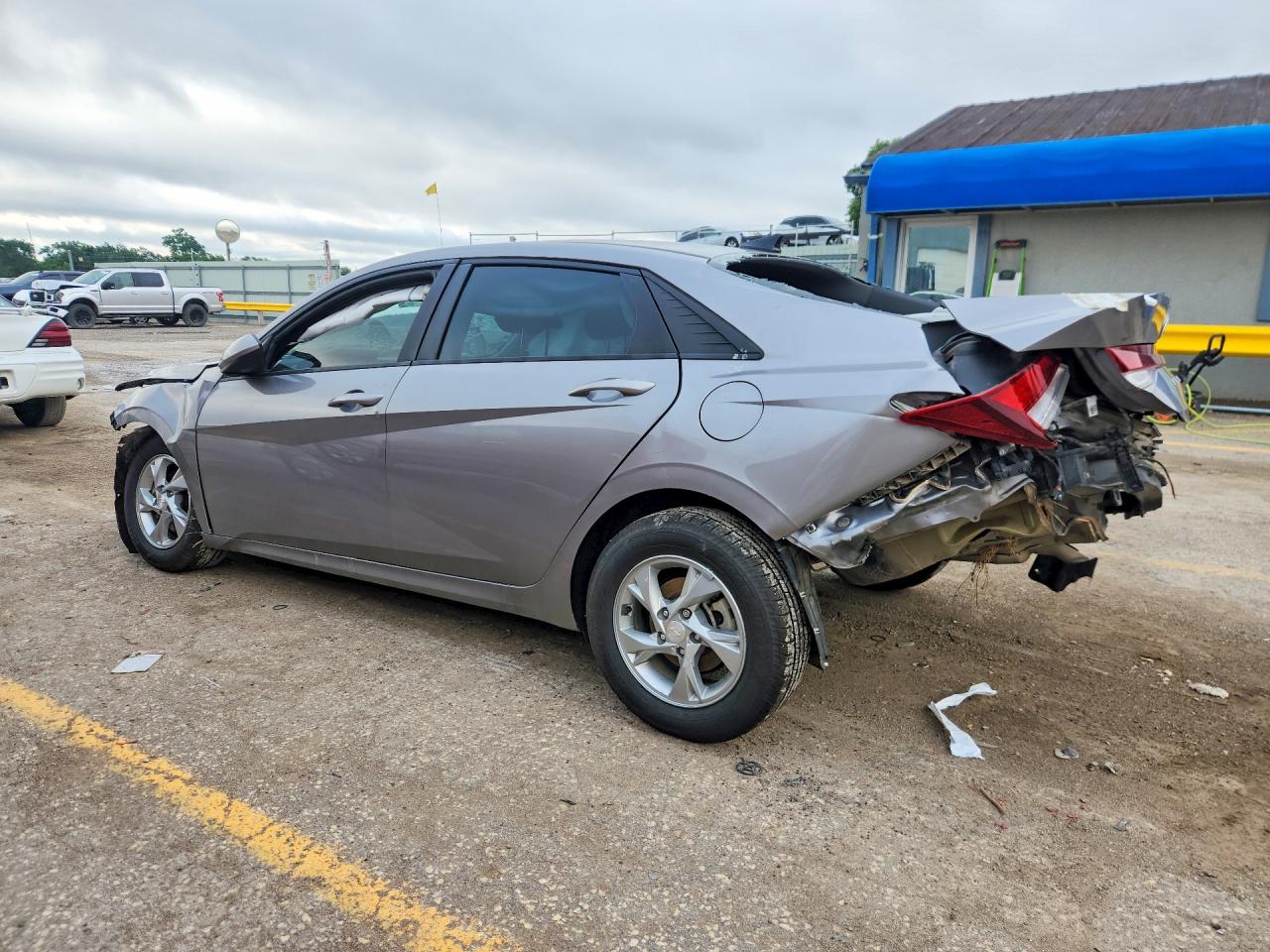 2023 HYUNDAI ELANTRA SE — снимка 2