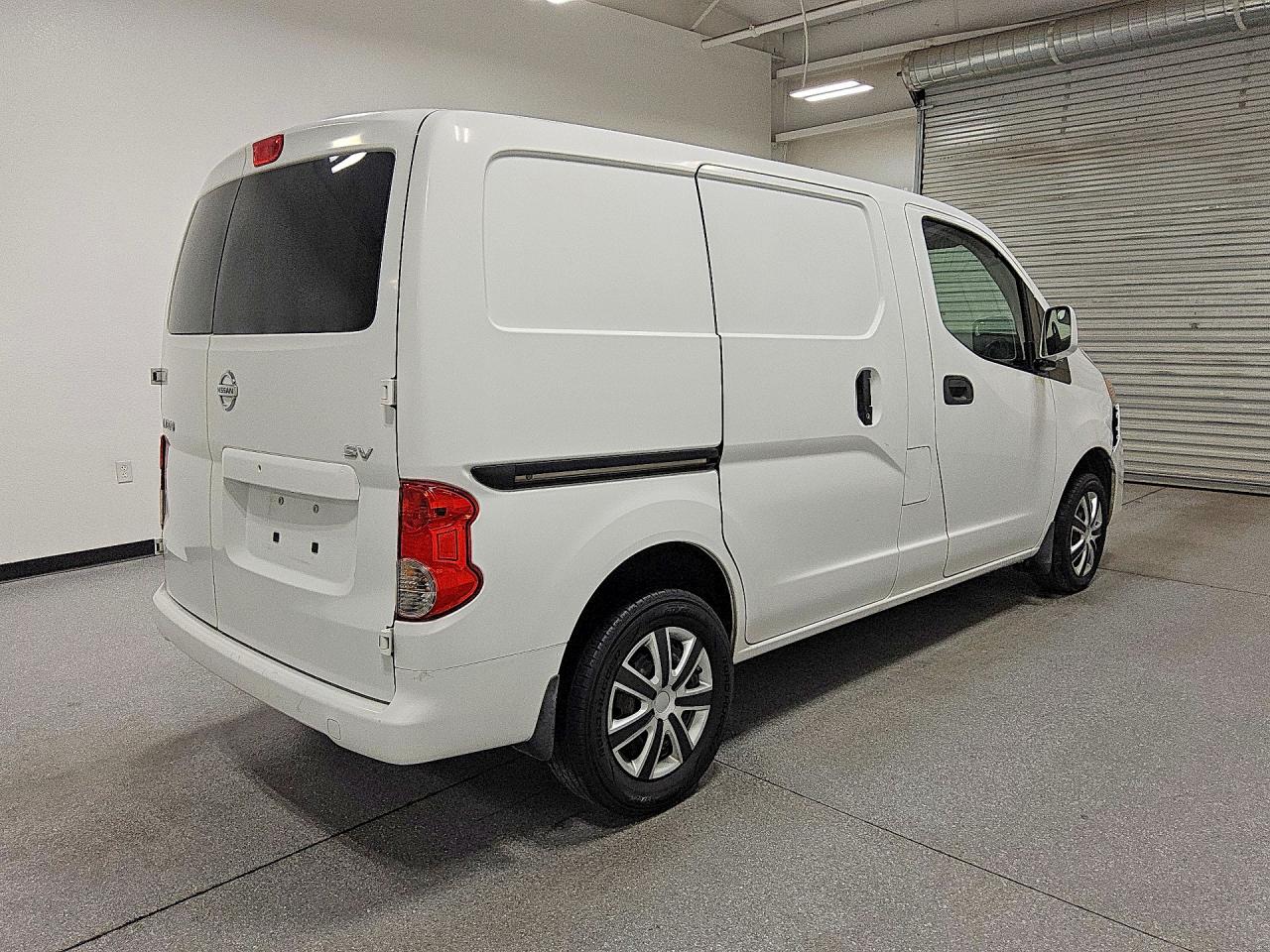 2017 NISSAN NV200 SV — снимка 3
