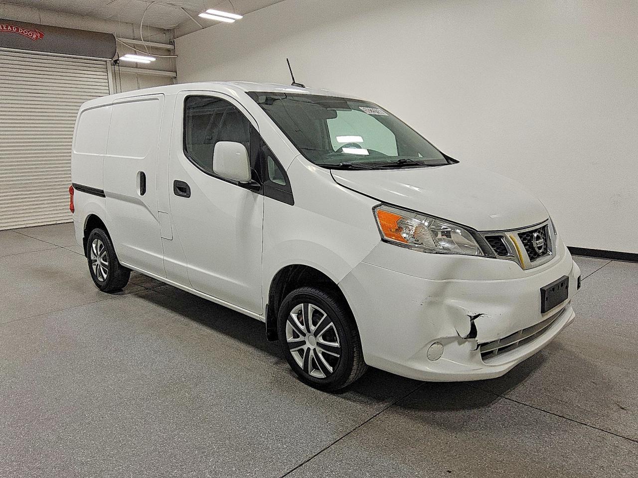 2017 NISSAN NV200 SV — снимка 4