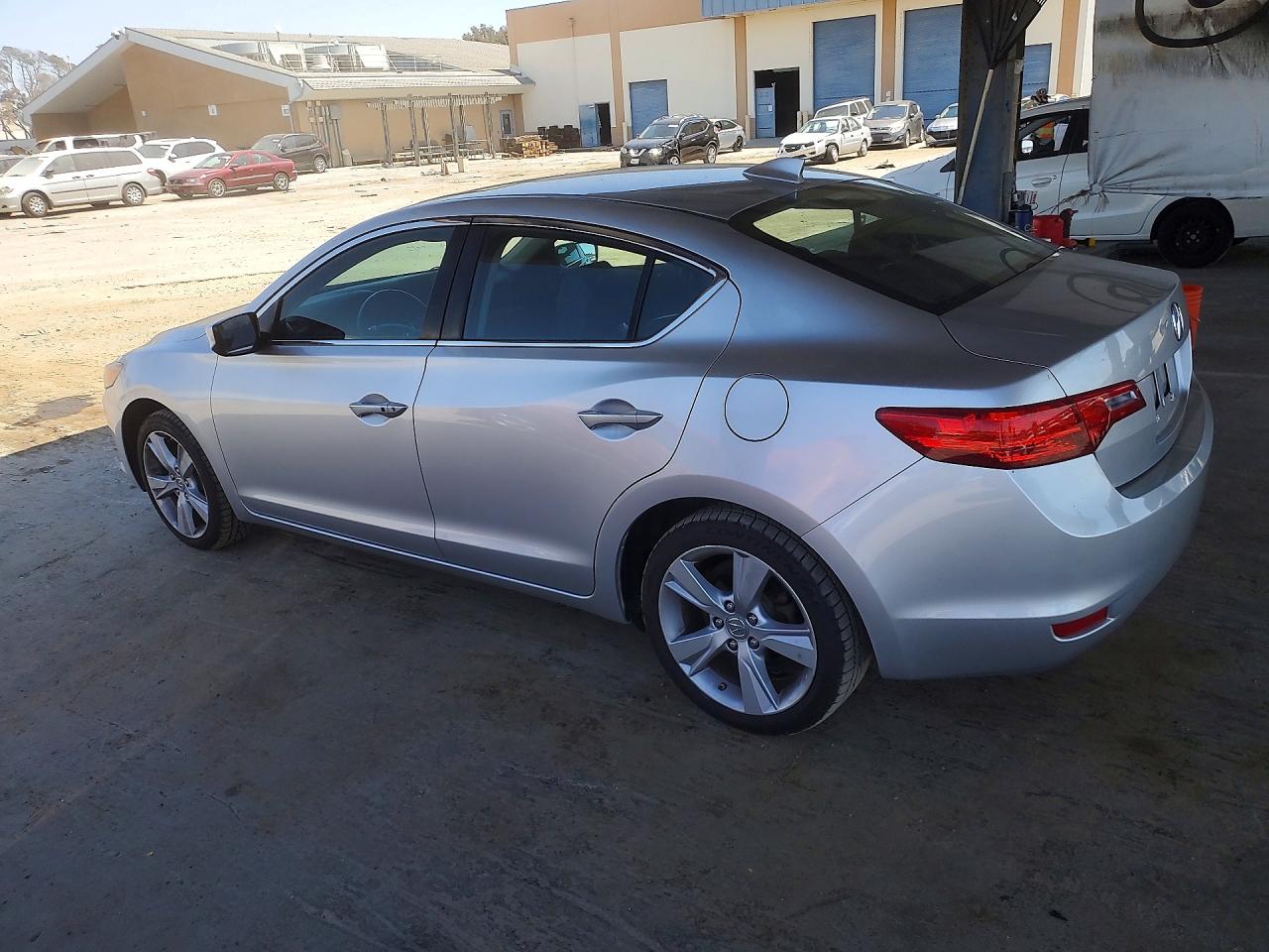 2015 ACURA ILX 20 — снимка 2