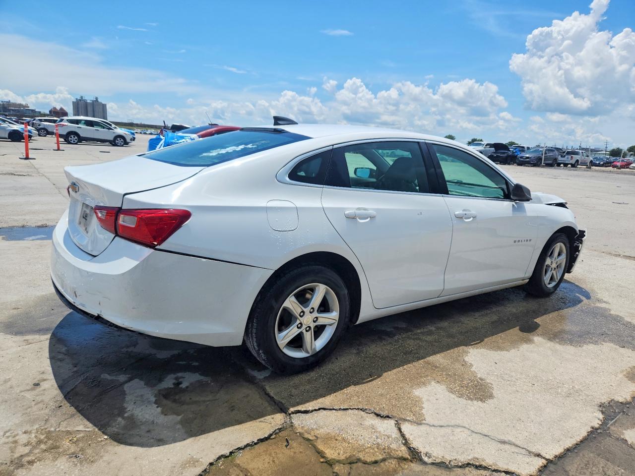 2019 CHEVROLET MALIBU LS — снимка 3
