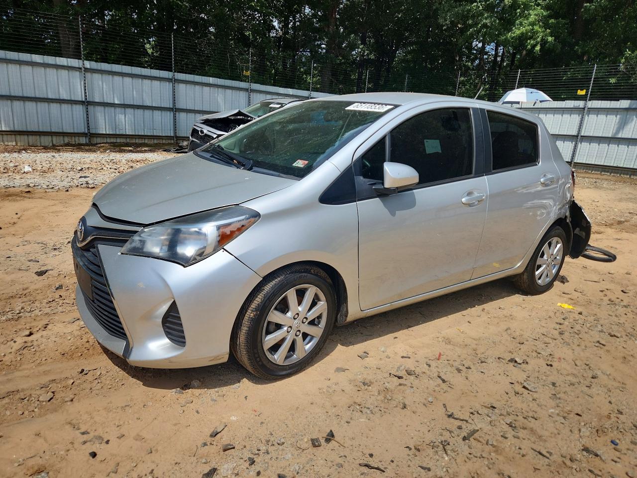 2015 TOYOTA YARIS 5-DOOR LE