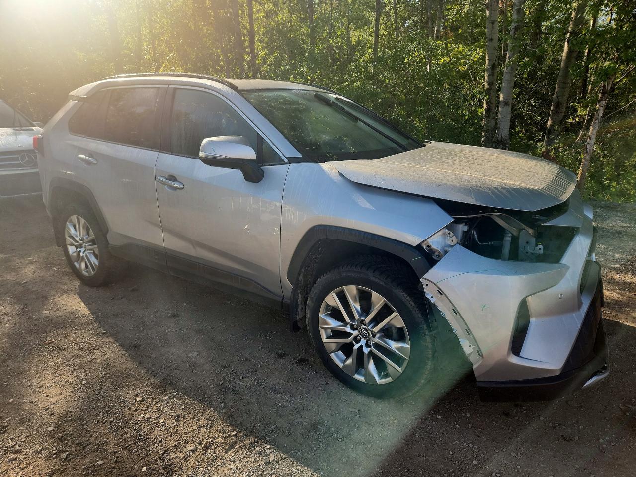 2020 TOYOTA RAV4 LIMITED — снимка 4