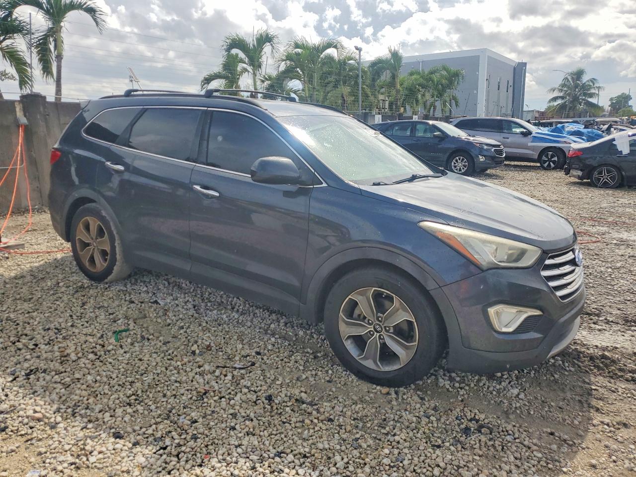 2015 HYUNDAI SANTA FE GLS — photo 4