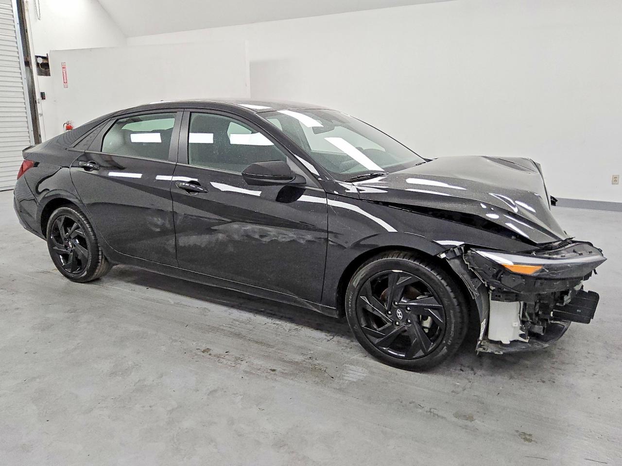 2026 HYUNDAI ELANTRA SEL SPORT — снимка 4