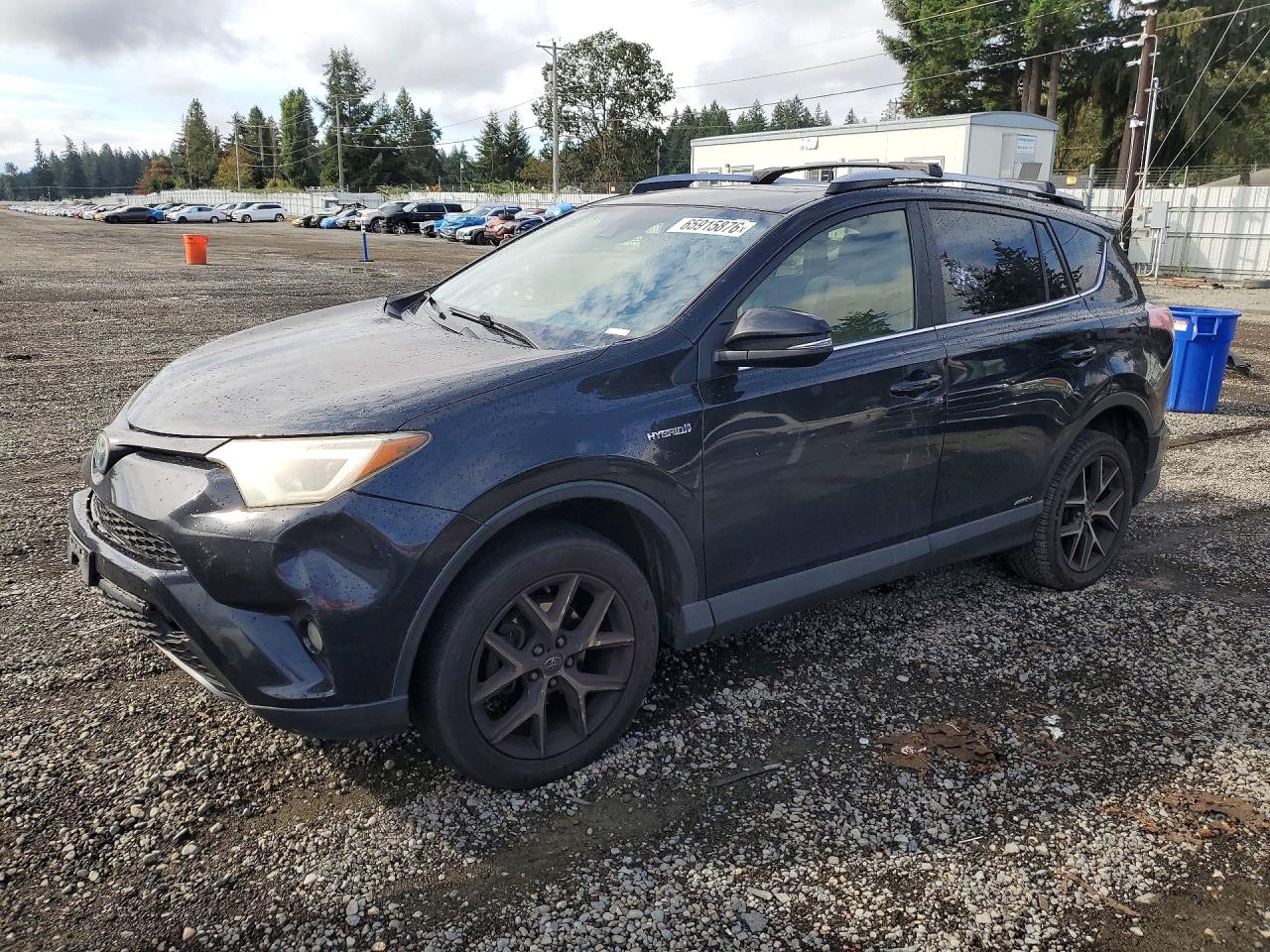 2017 TOYOTA RAV4 HV SE