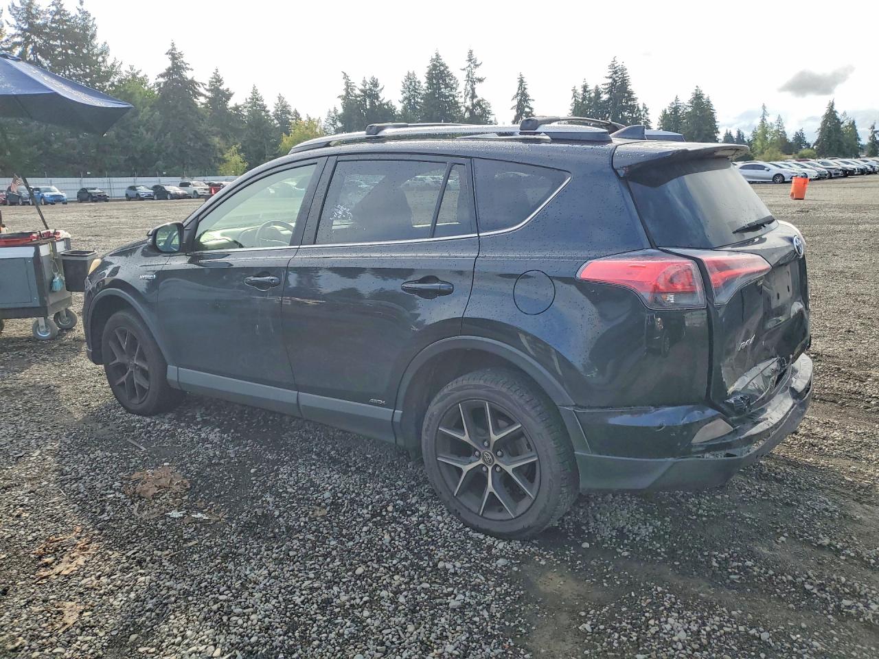 2017 TOYOTA RAV4 HV SE — снимка 2