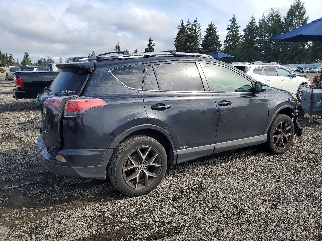 2017 TOYOTA RAV4 HV SE — снимка 3
