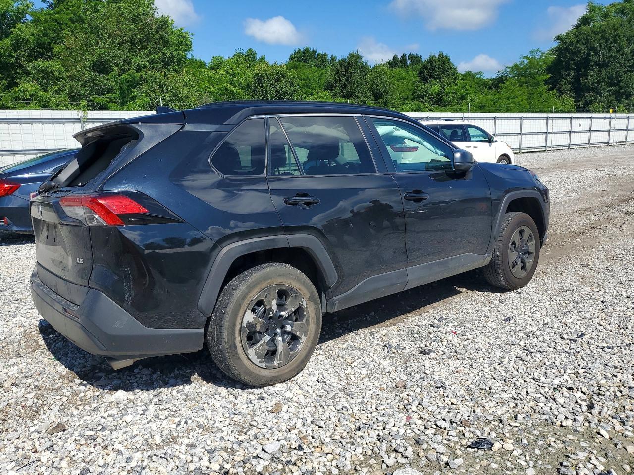 2021 TOYOTA RAV4 LE — снимка 3