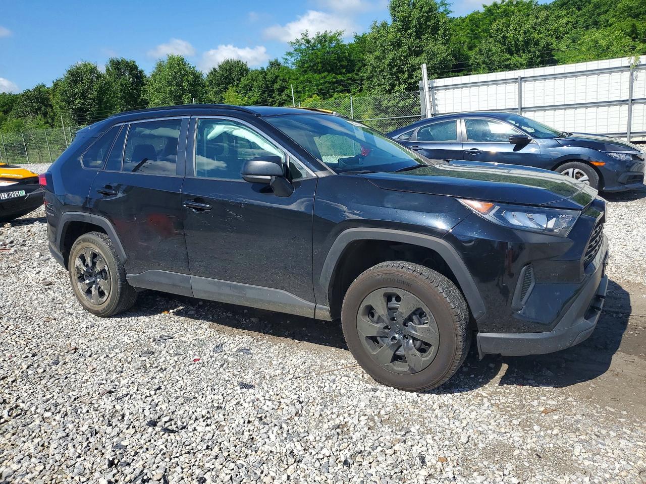 2021 TOYOTA RAV4 LE — снимка 4