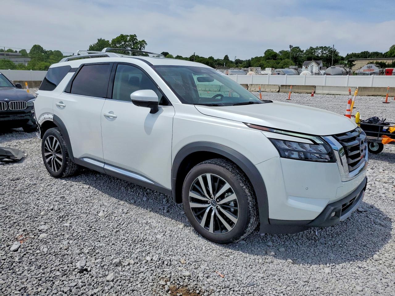 2025 NISSAN PATHFINDER PLATINUM — снимка 4