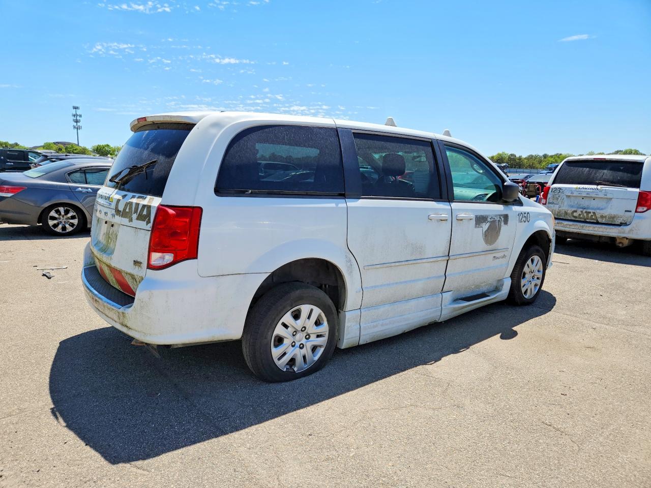 2015 DODGE GRAND CARAVAN SE — снимка 3