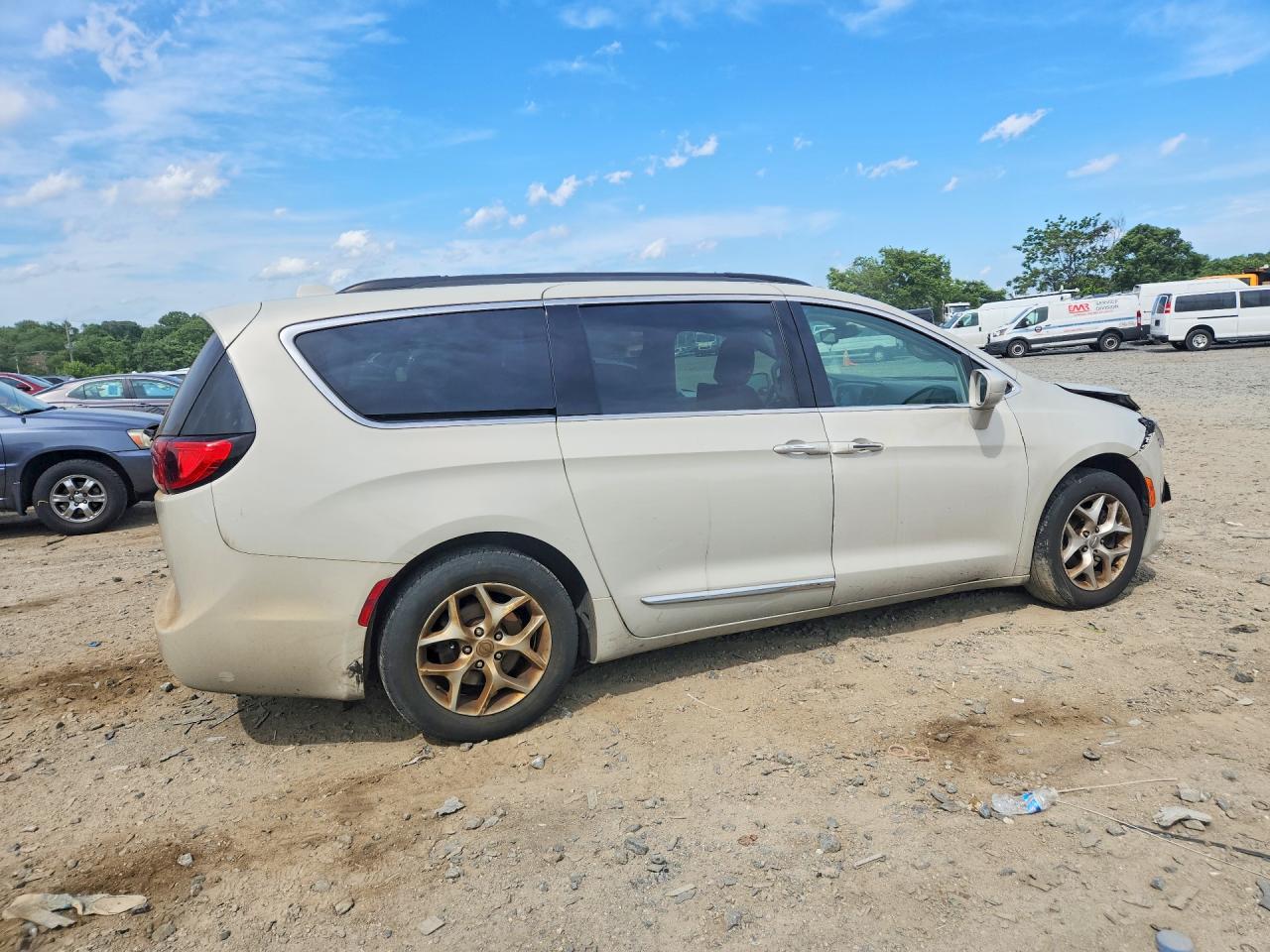 2017 CHRYSLER PACIFICA TOURING L — снимка 3