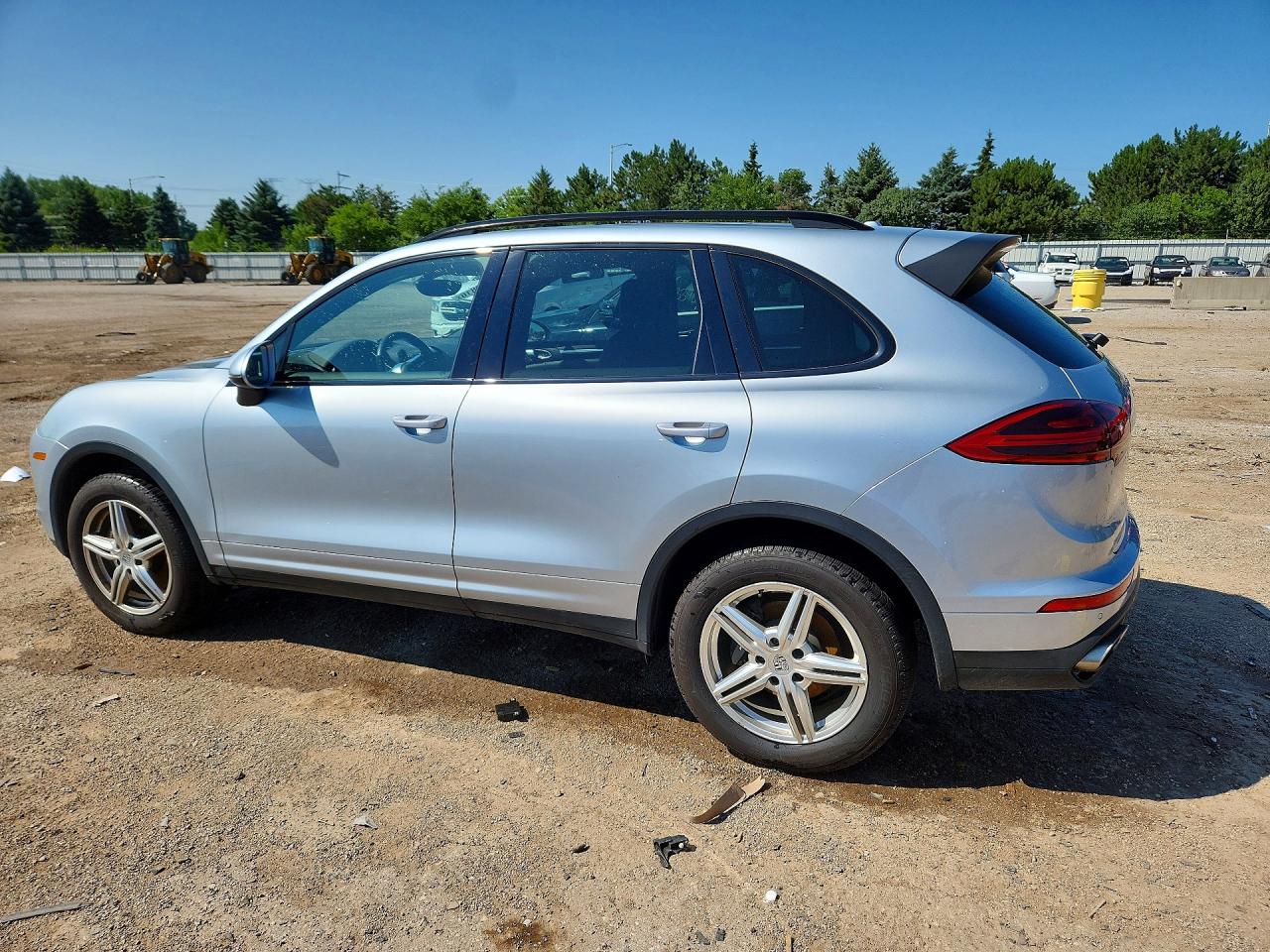 2016 PORSCHE CAYENNE — снимка 2