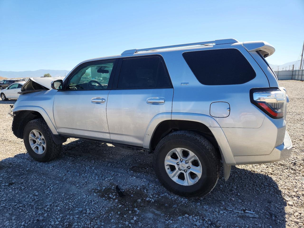 2018 TOYOTA 4RUNNER SR5 — снимка 2