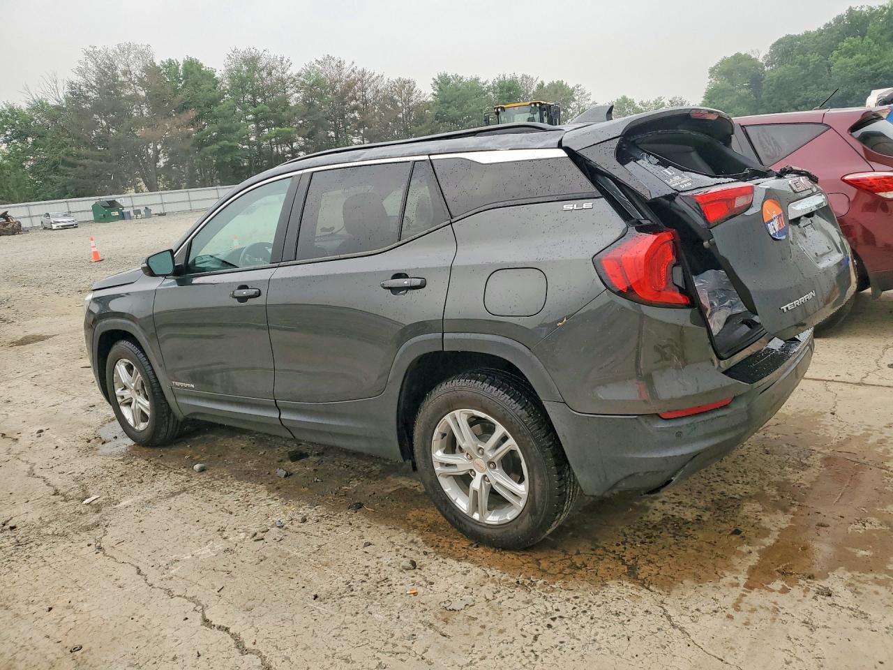 2021 GMC TERRAIN SLE — снимка 2
