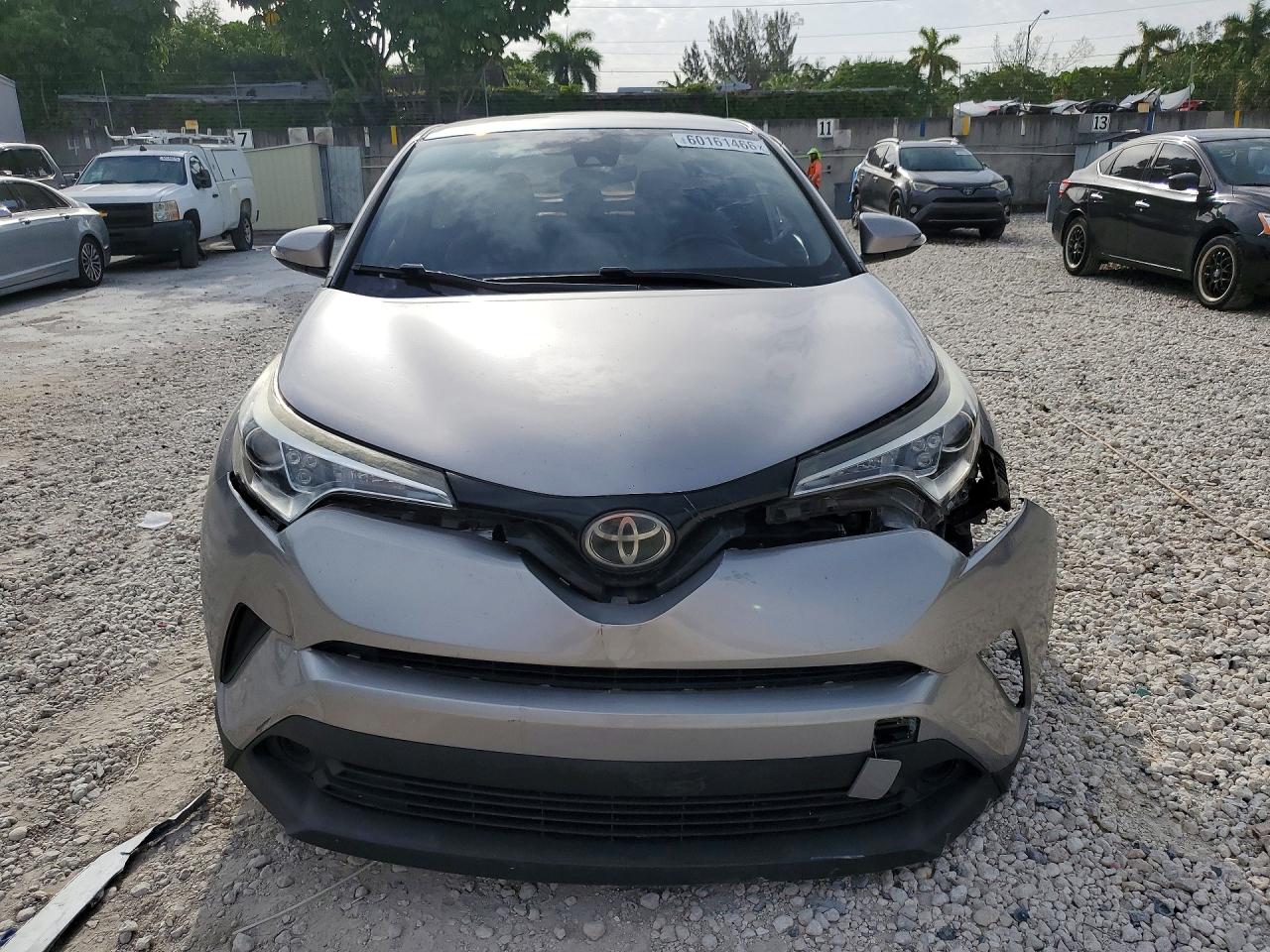 2019 TOYOTA C-HR XLE — снимка 5