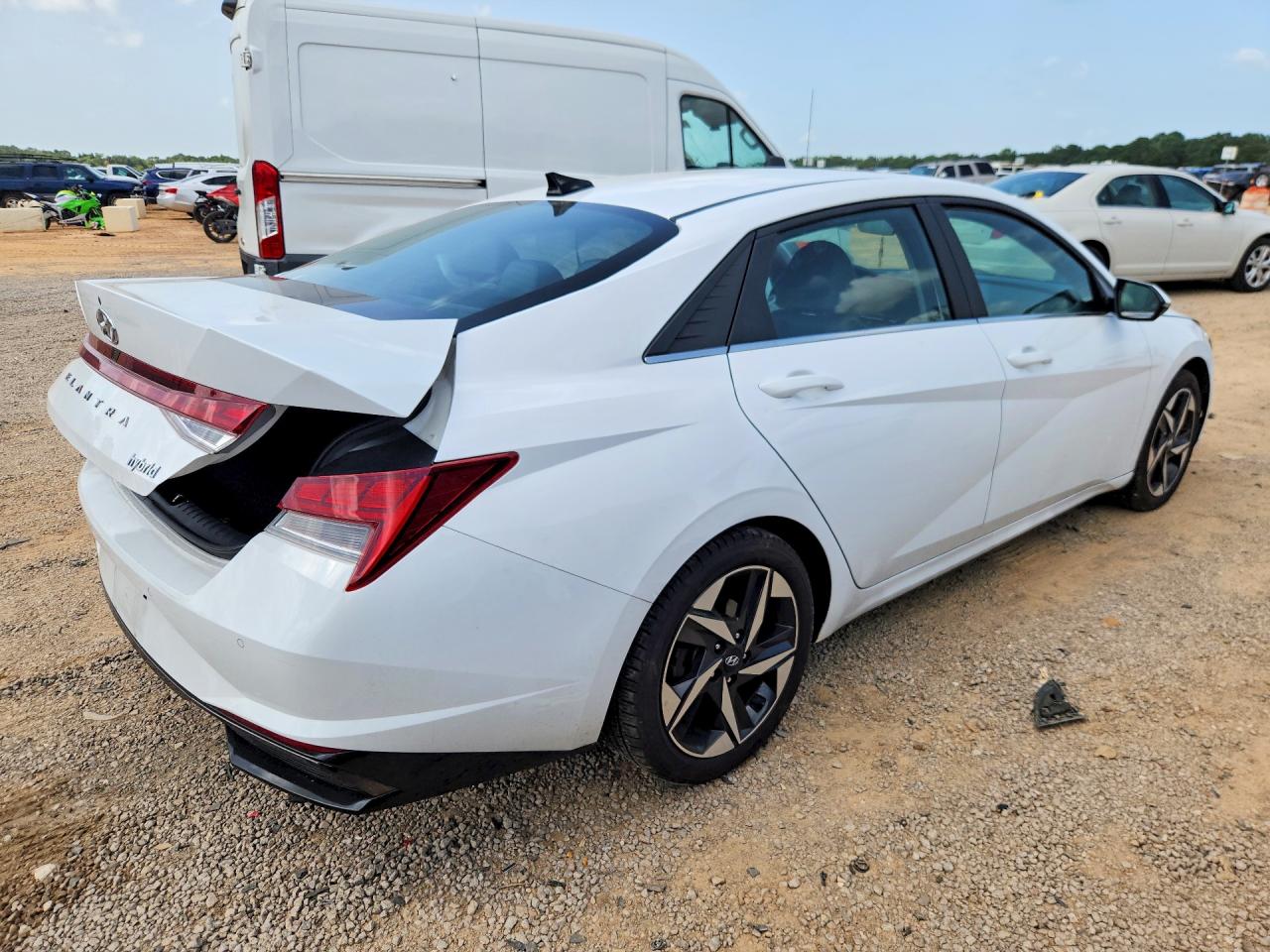 2023 HYUNDAI ELANTRA LIMITED — снимка 3