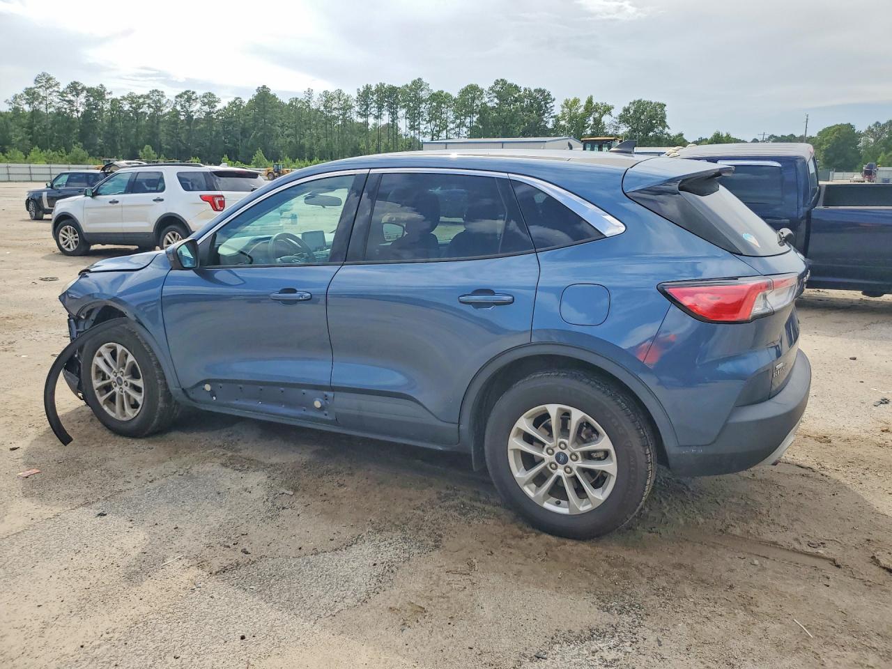 2020 FORD ESCAPE SE — снимка 2