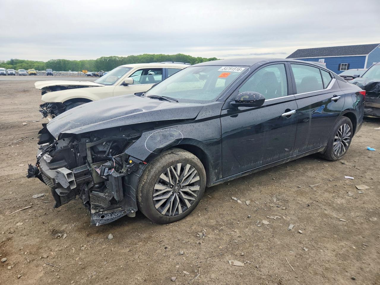 2025 NISSAN ALTIMA SV