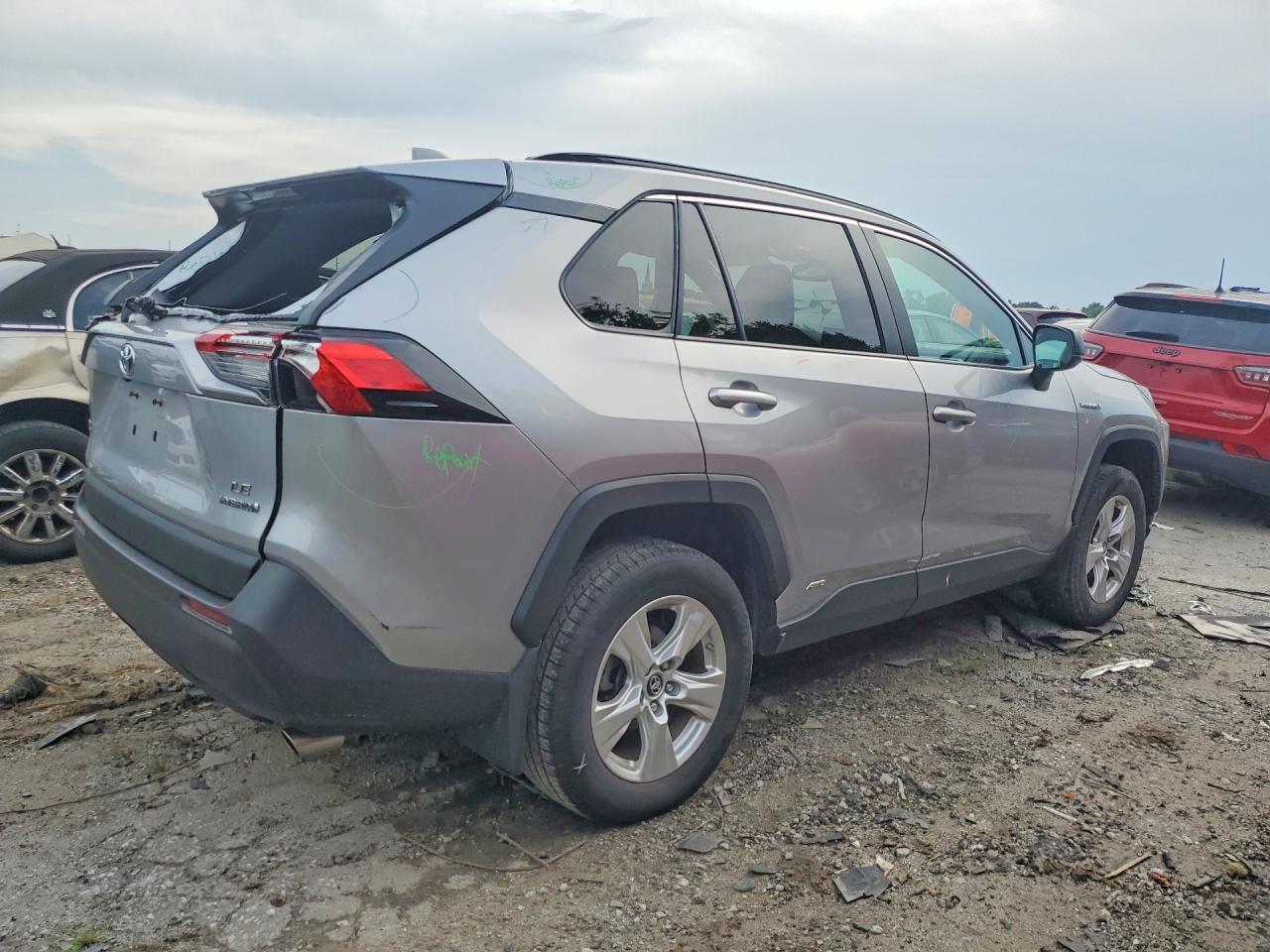 2020 TOYOTA RAV4 LE — снимка 3