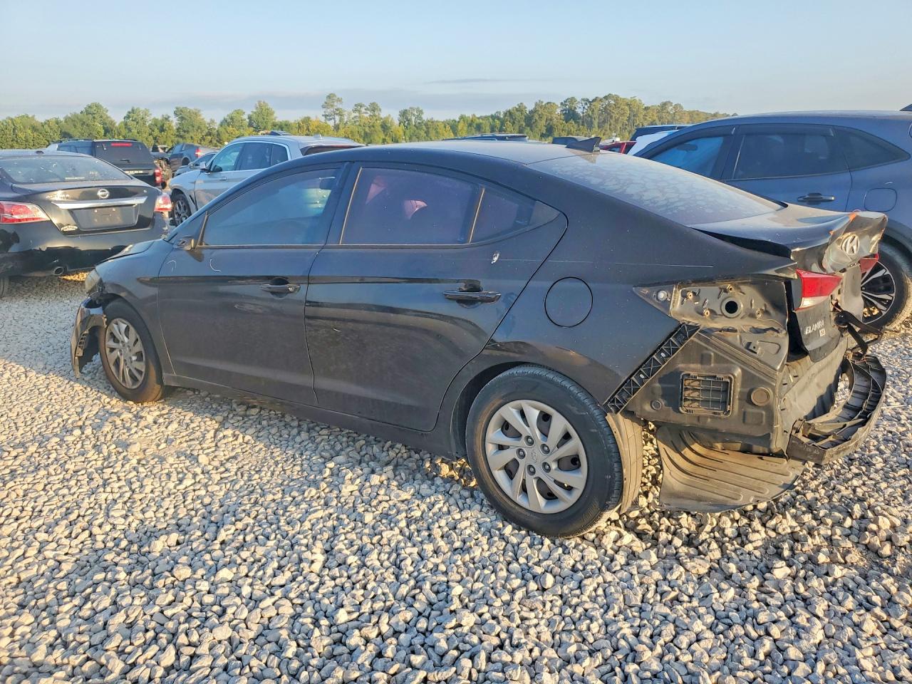 2018 HYUNDAI ELANTRA SE — снимка 2
